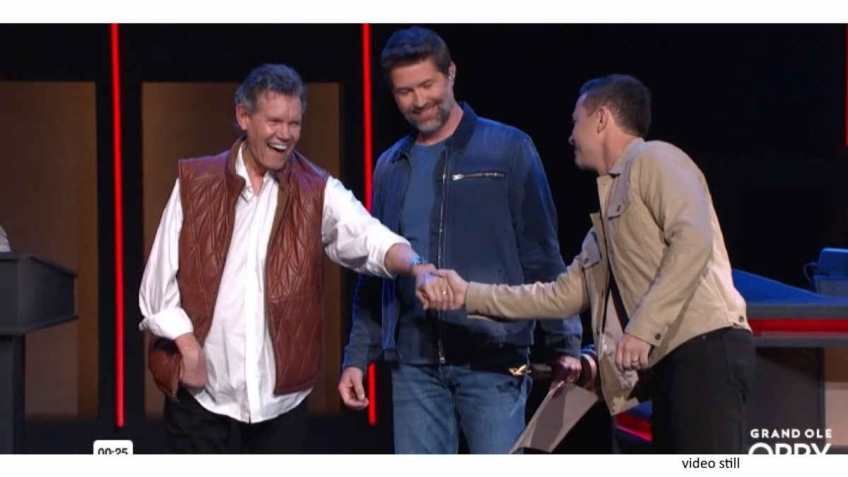 Scotty McCreery is welcomed to the Grand Ole Opry family