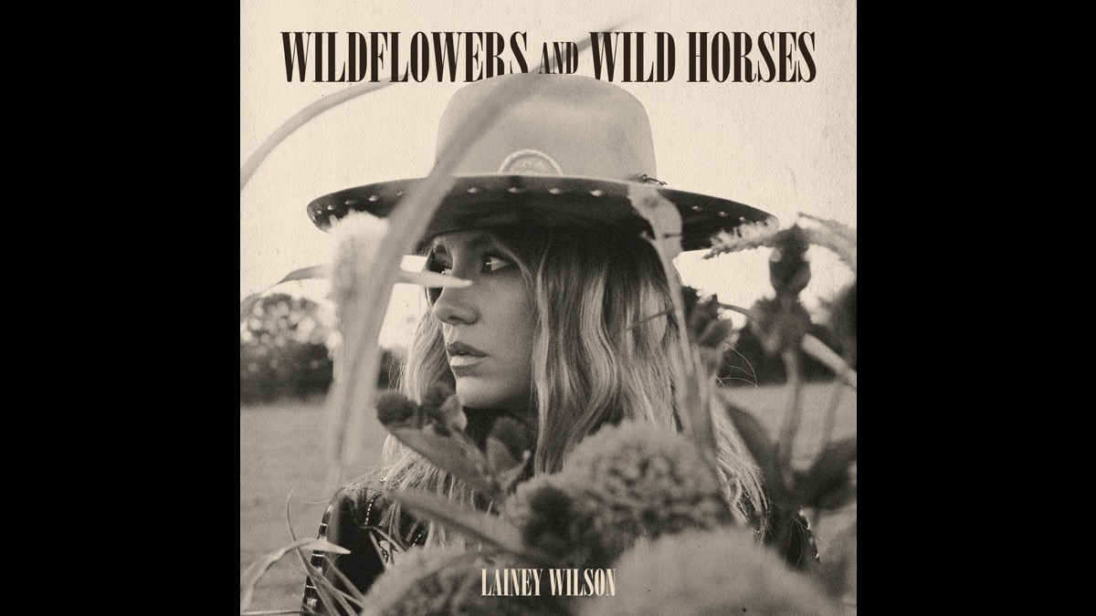 Lainey Wilson Takes 'Wildflowers and Wild Horses' To No. 1